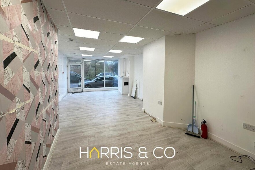 34 Warren St, Fleetwood à vendre - Photo du bâtiment - Image 3 de 10