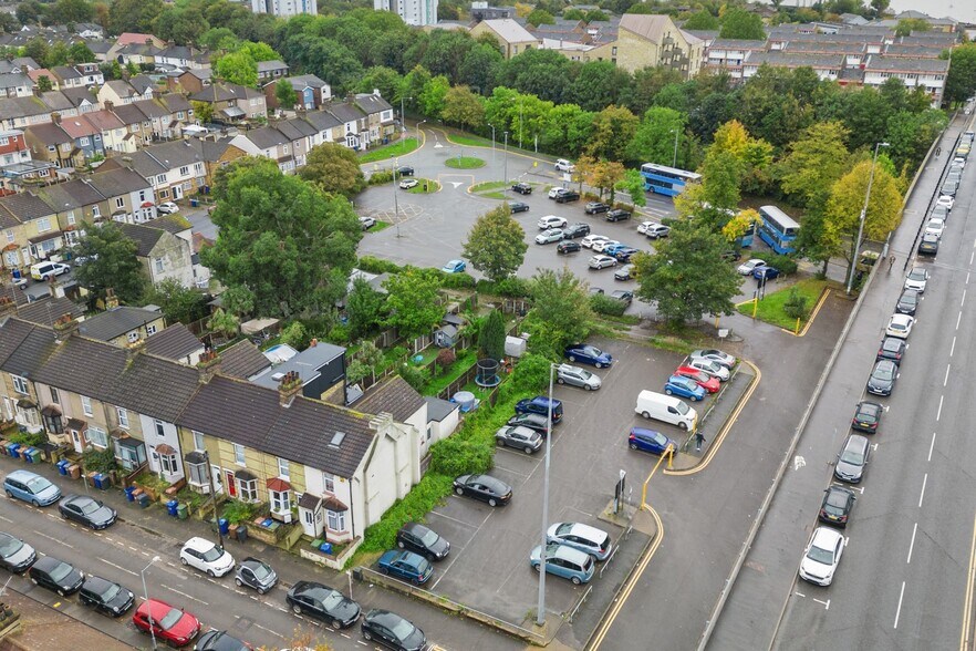 Darnley Rd, Grays à vendre - Photo du bâtiment - Image 1 de 6