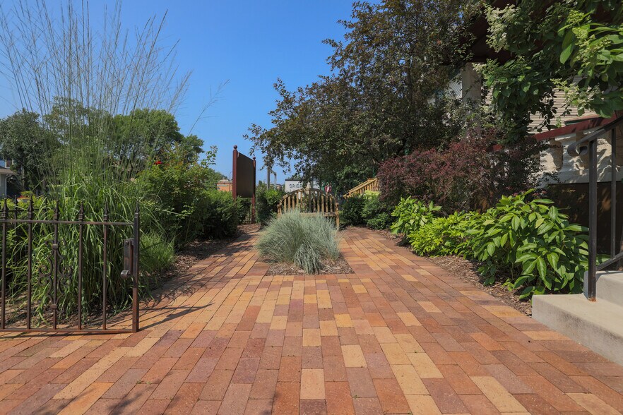 951 Grand Ave, Saint Paul, MN à vendre - Photo du bâtiment - Image 2 de 13