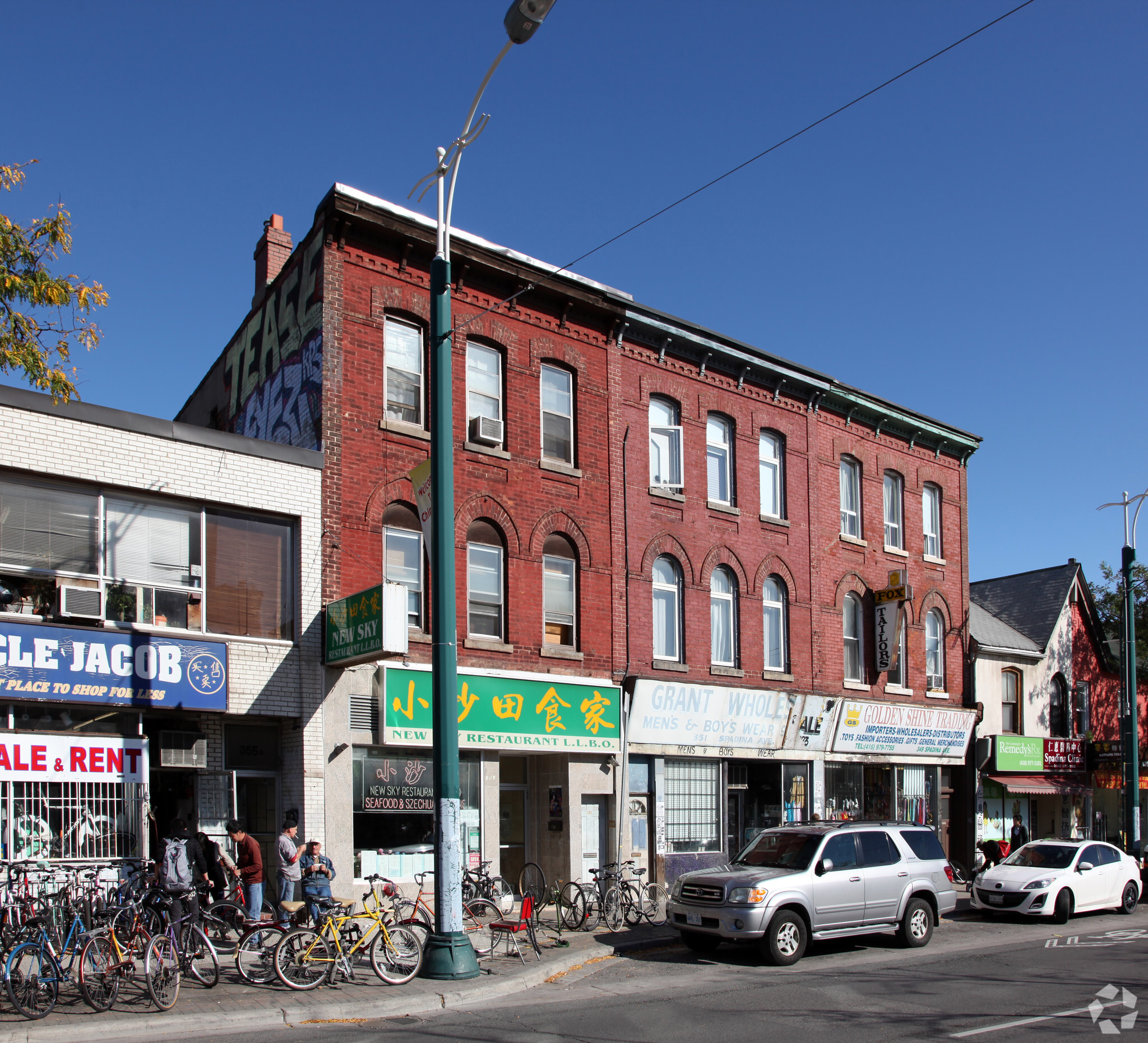 349-353 Spadina Ave, Toronto, ON à vendre Photo principale- Image 1 de 1