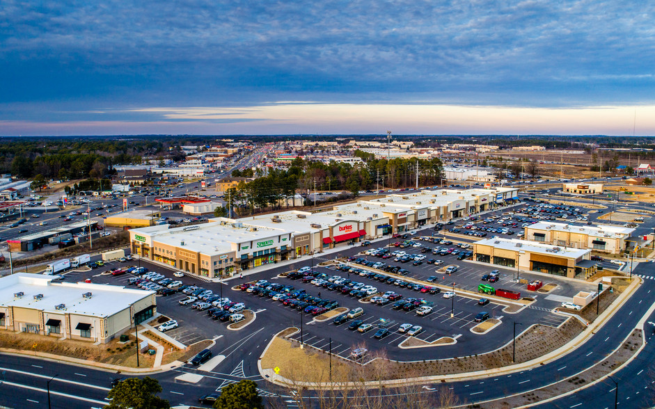 2000 Skibo Rd, Fayetteville, NC for sale - Building Photo - Image 1 of 1