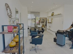 459 Poole Rd, Poole for lease Interior Photo- Image 1 of 2