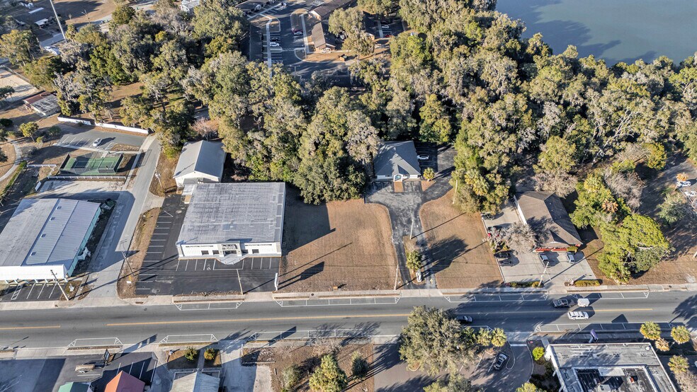 20281 E Pennsylvania Ave, Dunnellon, FL à vendre - Photo du bâtiment - Image 3 de 12