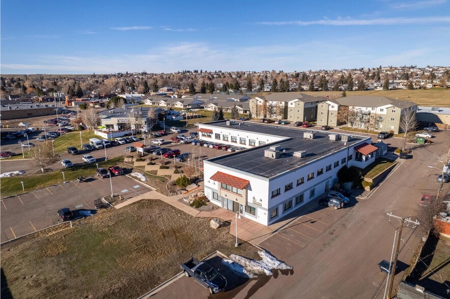 215 Smelter Ave NE, Great Falls, MT à vendre - Photo du bâtiment - Image 3 de 17