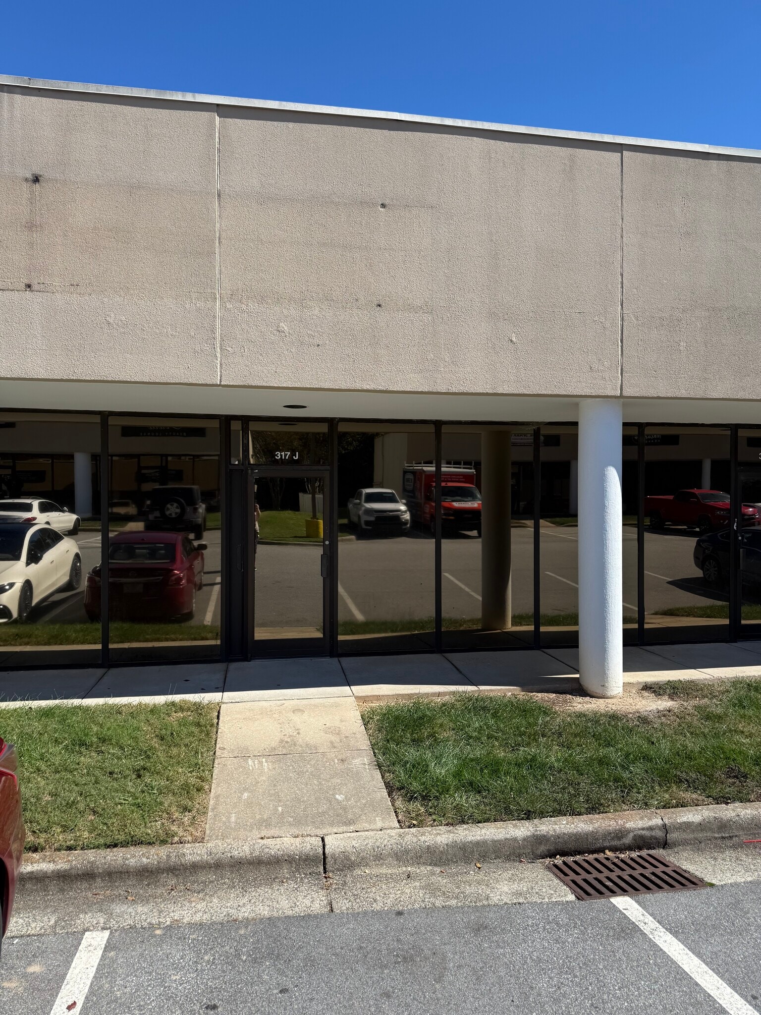 317 Westgate Dr, Greensboro, NC for lease Building Photo- Image 1 of 6