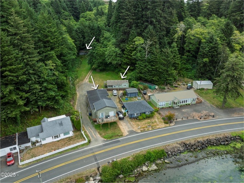 4283 Yaquina Bay Rd, Newport, OR à vendre Photo du bâtiment- Image 1 de 5