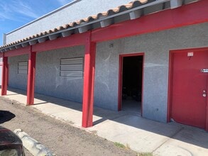2064 Plaza Dr, Bullhead City, AZ for lease Interior Photo- Image 2 of 19