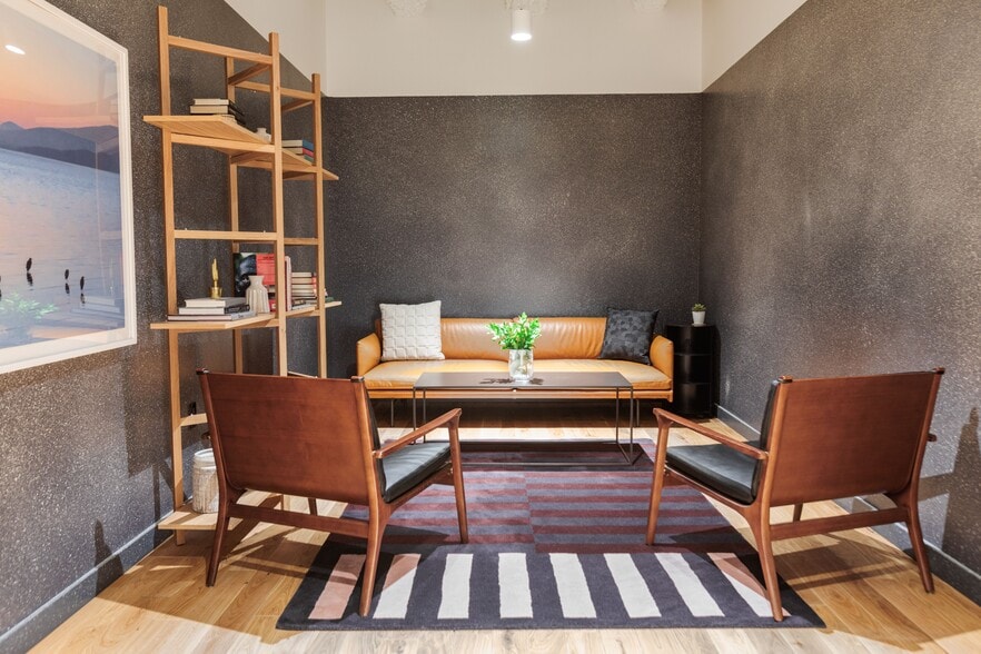 555 Burrard St, Vancouver, BC for lease - Interior Photo - Image 2 of 17