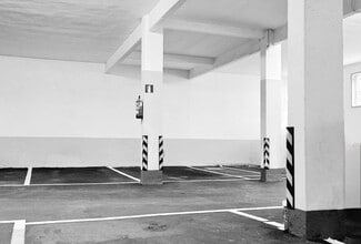 Plus de détails pour C. de Santo Domingo, Leganés - Spécialité à vendre