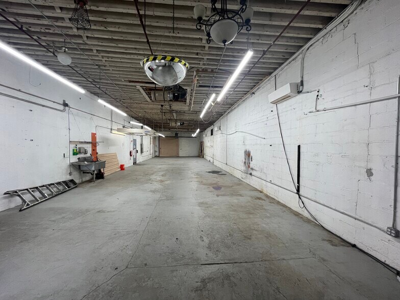 201 Bogart st, Brooklyn, NY à louer - Photo du bâtiment - Image 3 de 3