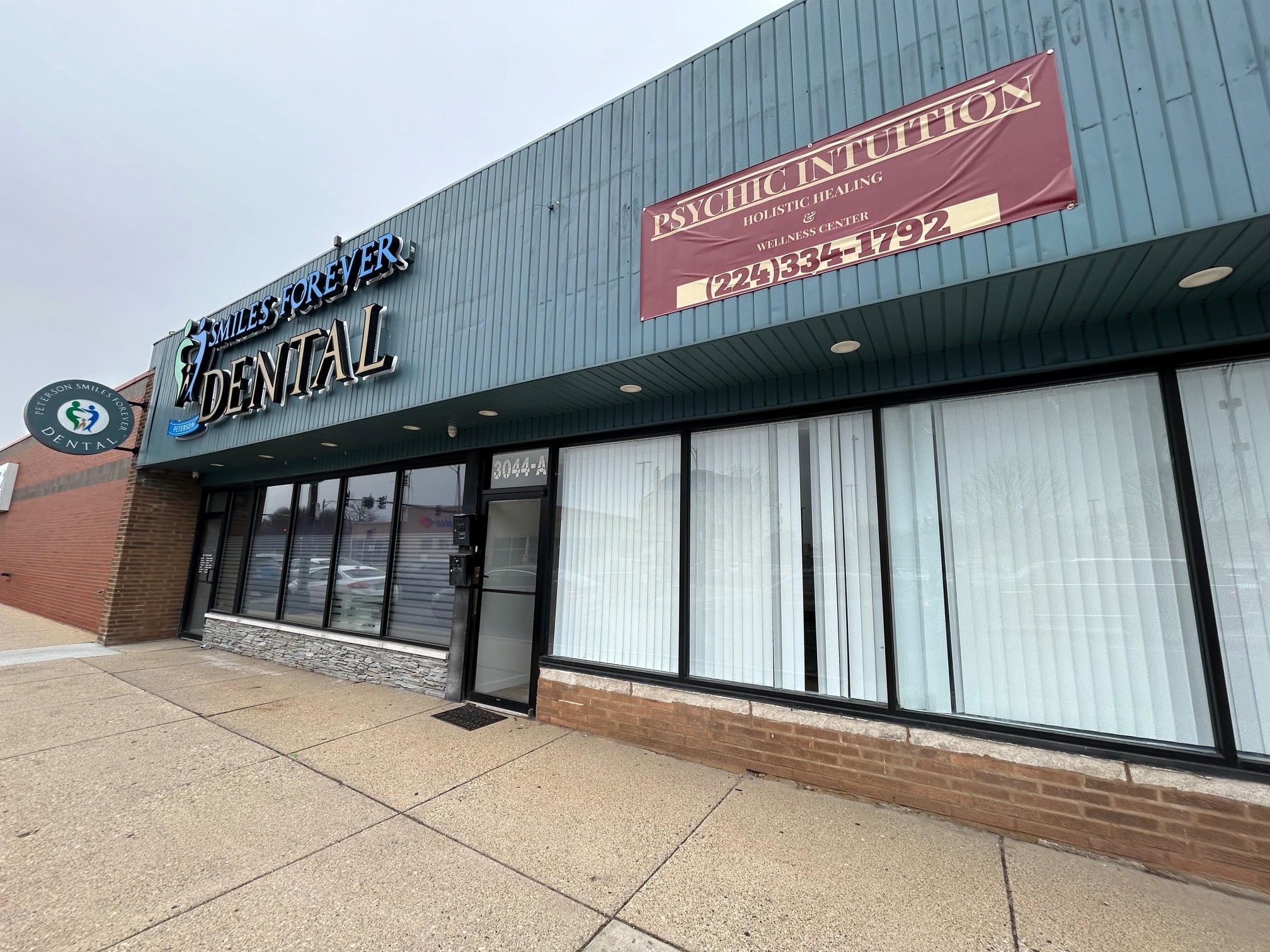 3044 W Peterson Ave, Chicago, IL for lease Primary Photo- Image 1 of 13