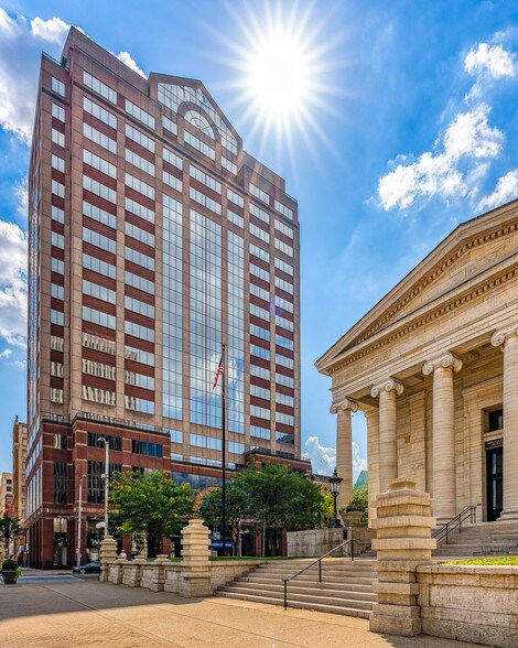 1 S Main St, Dayton, OH à louer - Photo du bâtiment - Image 3 de 19