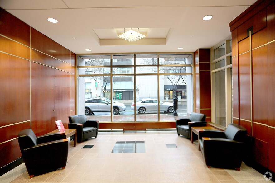 900 Elm St, Manchester, NH à louer - Hall d’entrée - Image 3 de 7