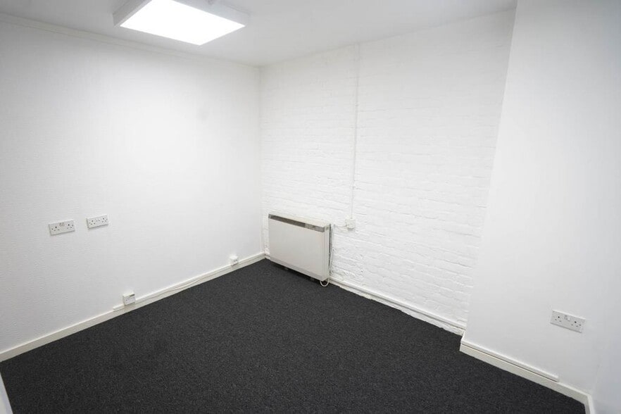 16-16A Station St, Lewes for sale - Interior Photo - Image 3 of 12