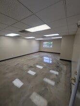 5440 E Fall Creek Parkway North Dr, Indianapolis, IN for lease Interior Photo- Image 1 of 6