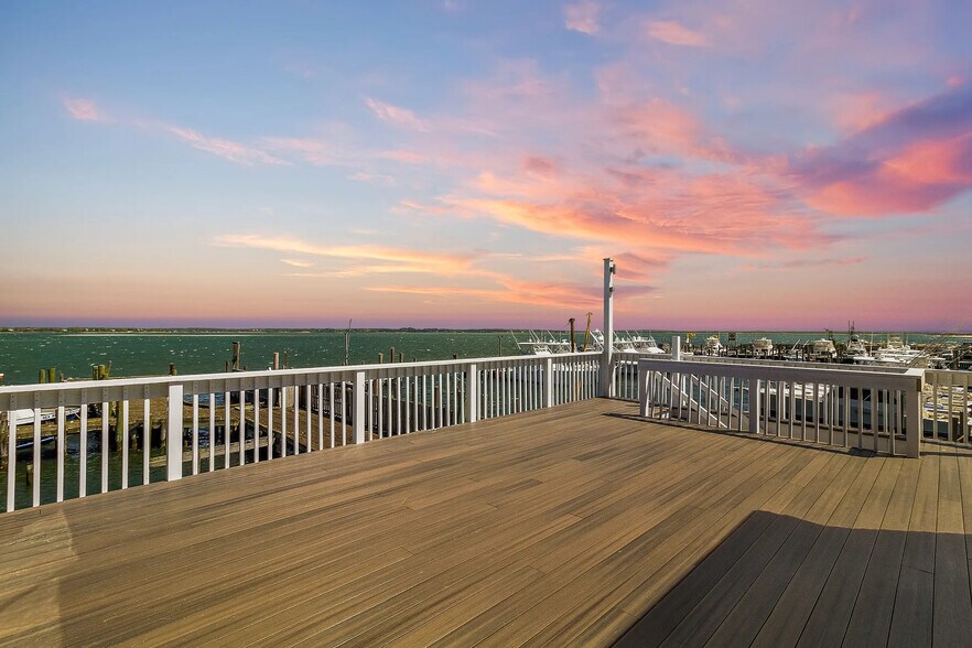 363 Beach rd, Hampton Bays, NY à vendre - Photo du bâtiment - Image 3 de 21