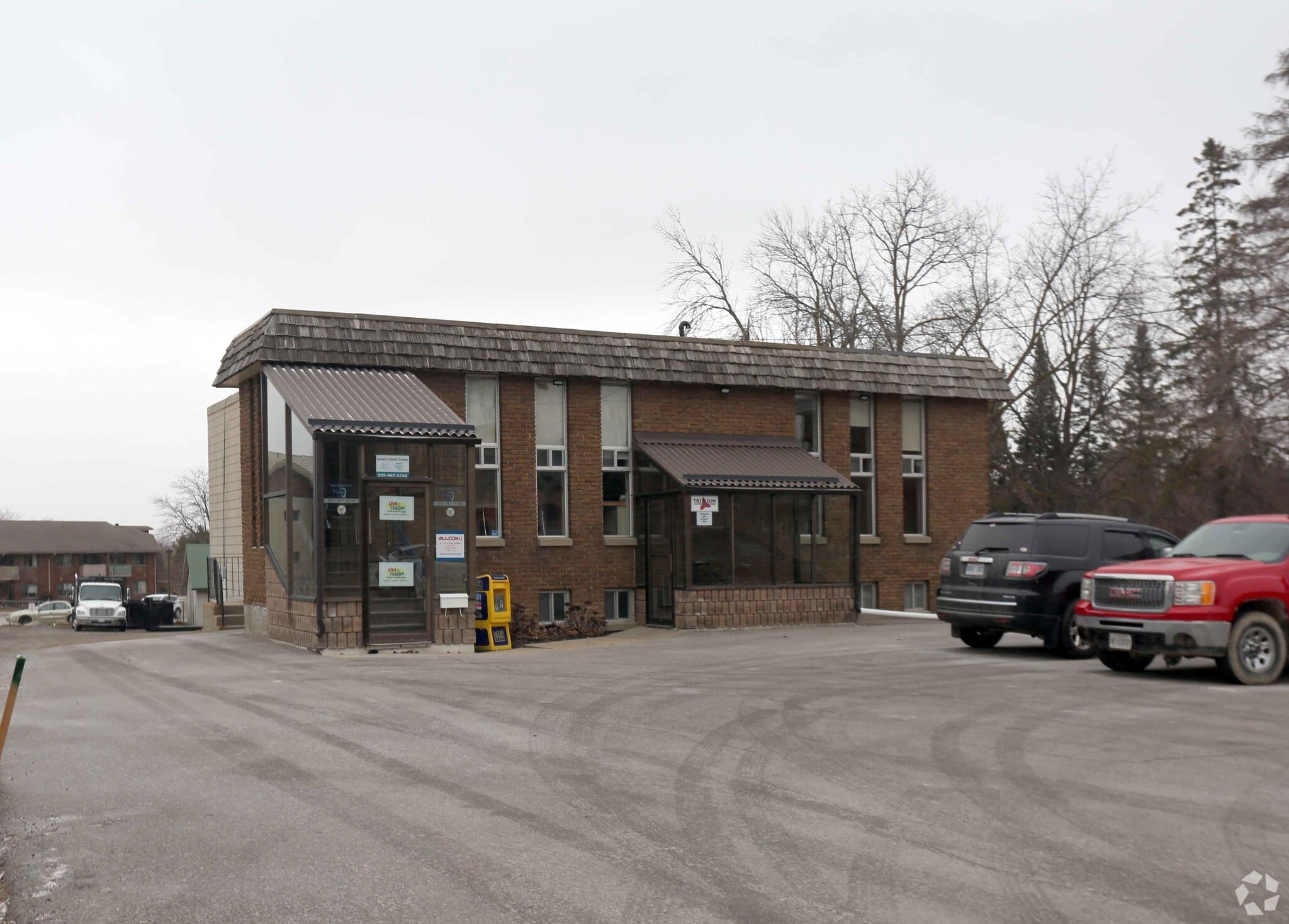 2174 King Rd, King, ON for lease Primary Photo- Image 1 of 2