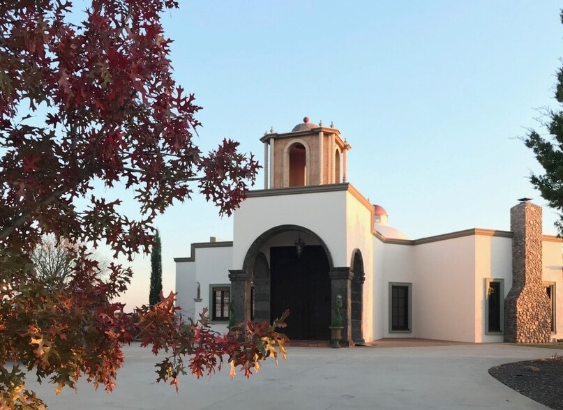 451 Stoney Rdg, Azle, TX for sale - Building Photo - Image 2 of 17