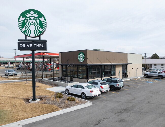 Plus de détails pour 1220 W 18th St S, Newton, IA - Commerce de détail à vendre