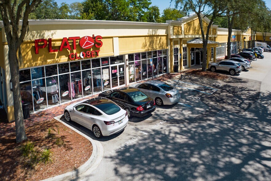 11035 Philips Hwy, Jacksonville, FL à louer - Photo du bâtiment - Image 2 de 12