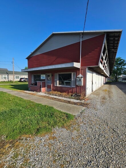 201 S Gay St, Cridersville, OH à louer - Photo du bâtiment - Image 3 de 16