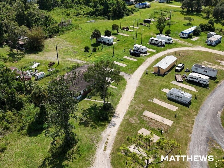 2785 S Byron Butler Pky, Perry, FL for sale - Building Photo - Image 3 of 6