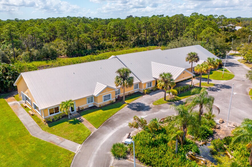 3451-3463 W Midway Rd, Fort Pierce, FL à vendre - Photo du bâtiment - Image 3 de 17