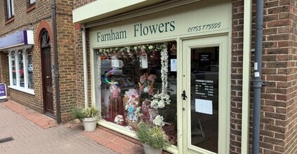 Shop 1, The Centre, Prospect House, The Broadway, Farnham Common à louer Photo du bâtiment- Image 1 de 3