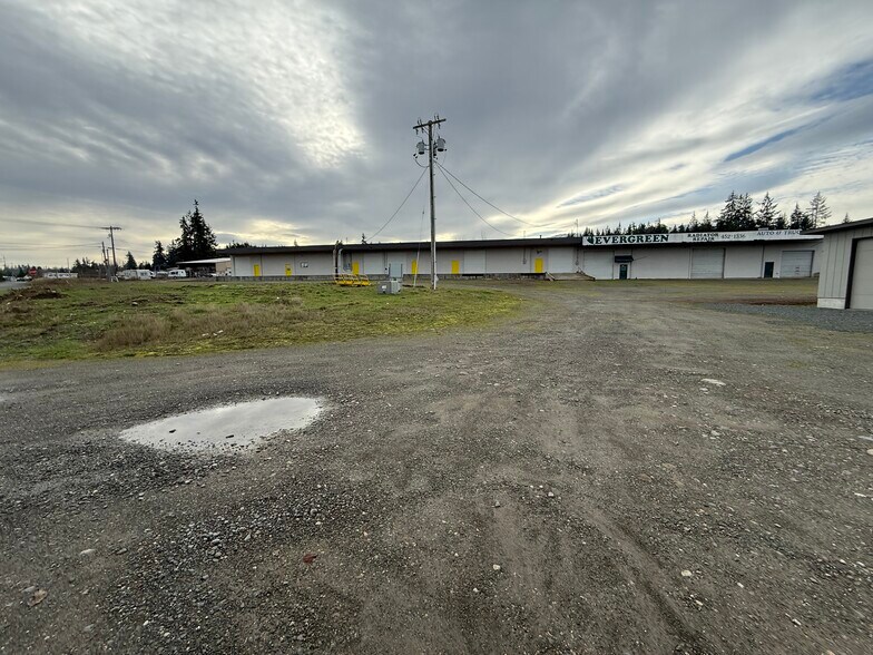 212 N Gales St, Port Angeles, WA à vendre - Photo du bâtiment - Image 3 de 29