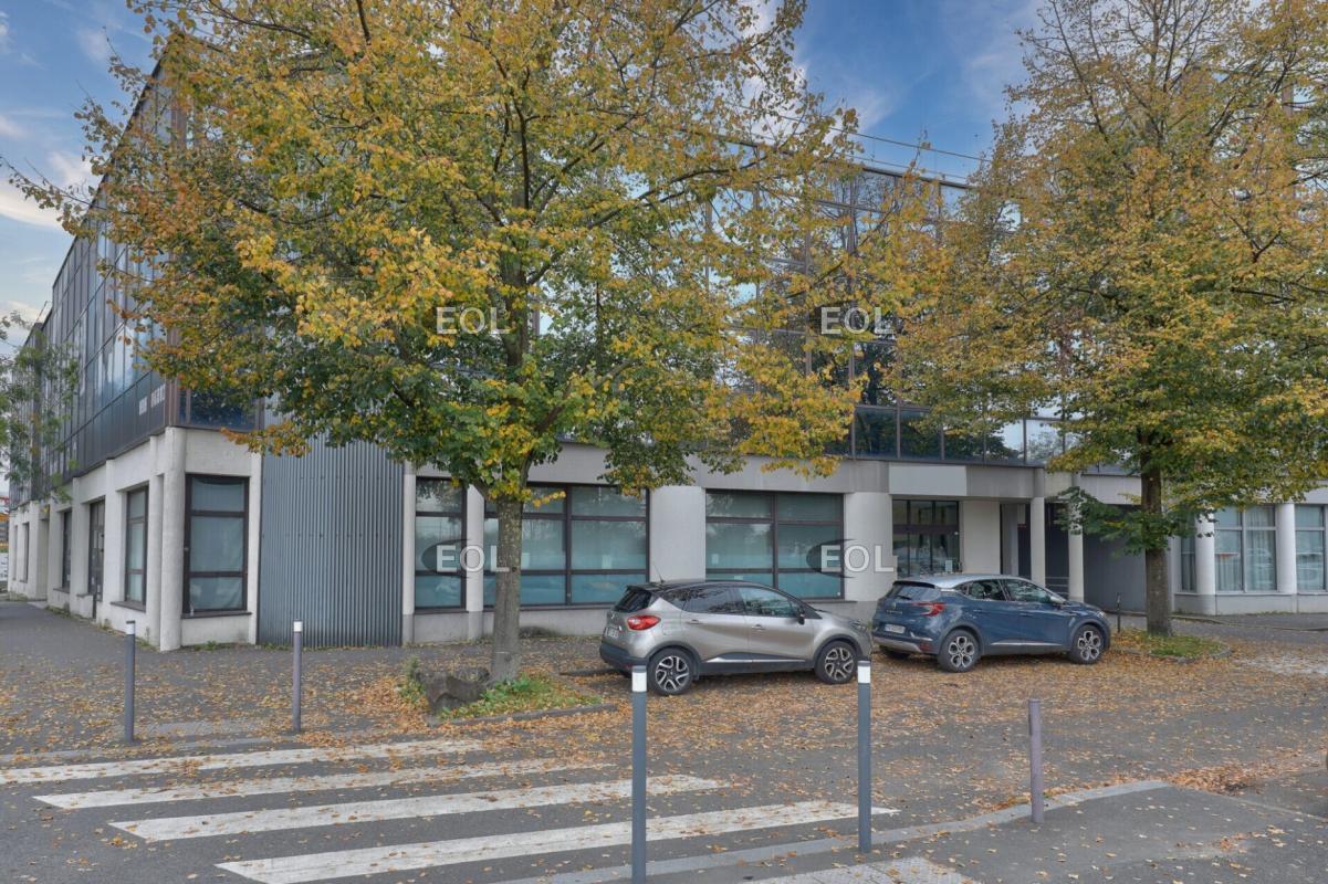 Bureau dans Bonneuil-sur-Marne à louer Photo du bâtiment- Image 1 de 7