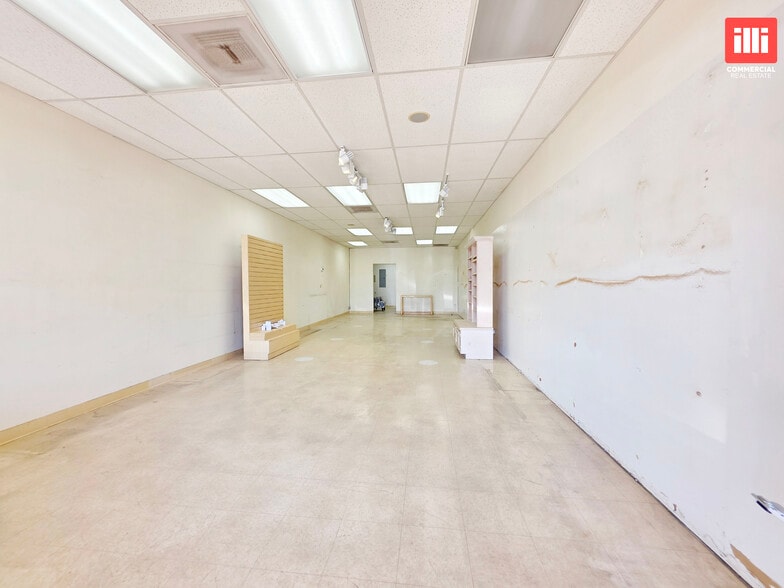 18399-18409 Ventura Blvd, Tarzana, CA for lease - Building Photo - Image 2 of 5