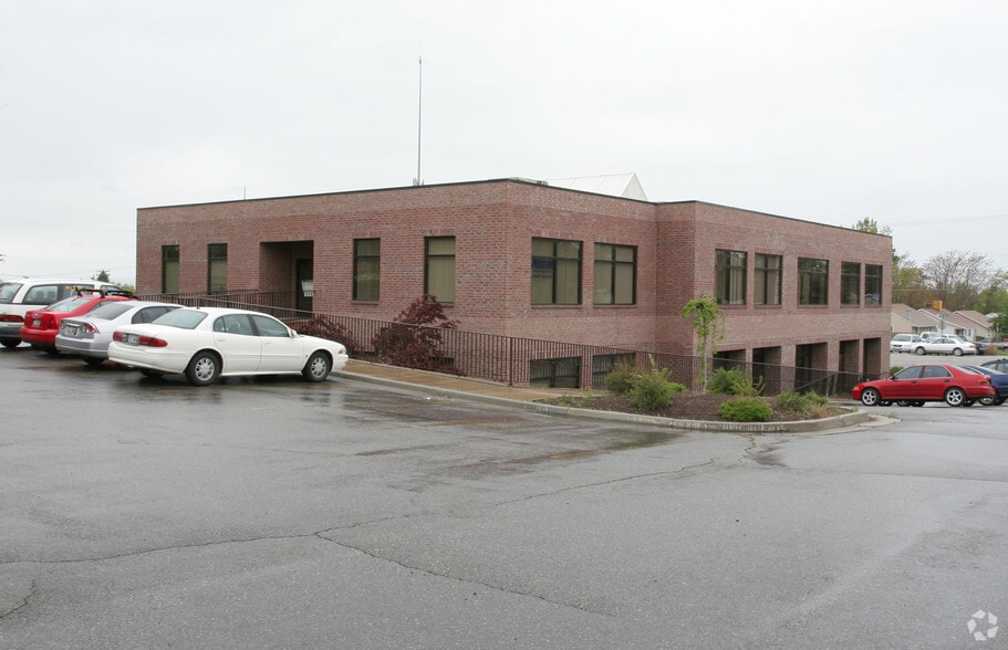 466 N Main St, Clearfield, UT for lease - Building Photo - Image 3 of 11