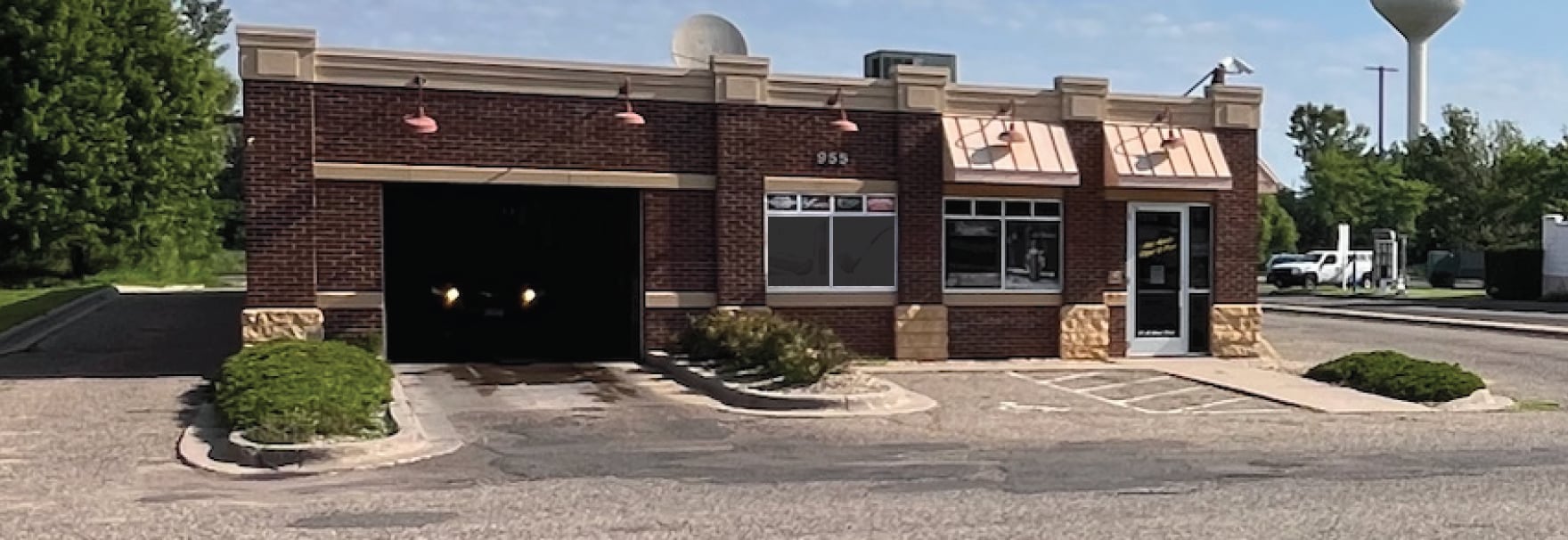 955 W Broadway Ave, Forest Lake, MN for lease Primary Photo- Image 1 of 9