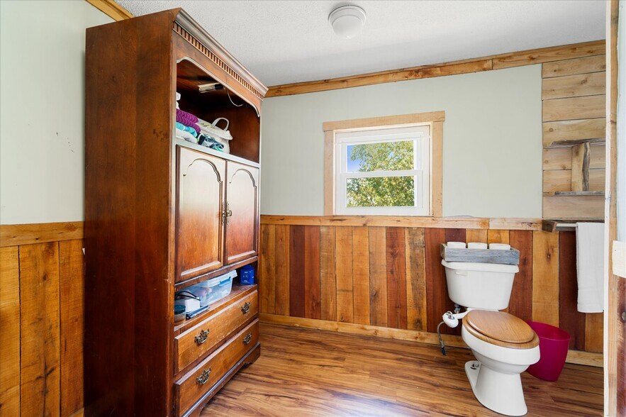 5927 NY-46, Durhamville, NY à vendre - Photo principale - Image 3 de 46