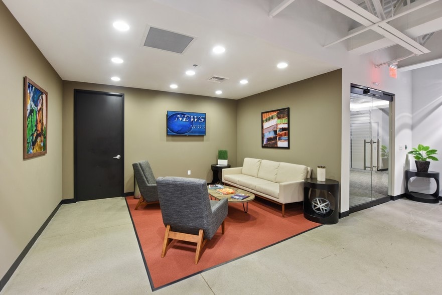 2219 Rimland Dr, Bellingham, WA for lease - Interior Photo - Image 1 of 32