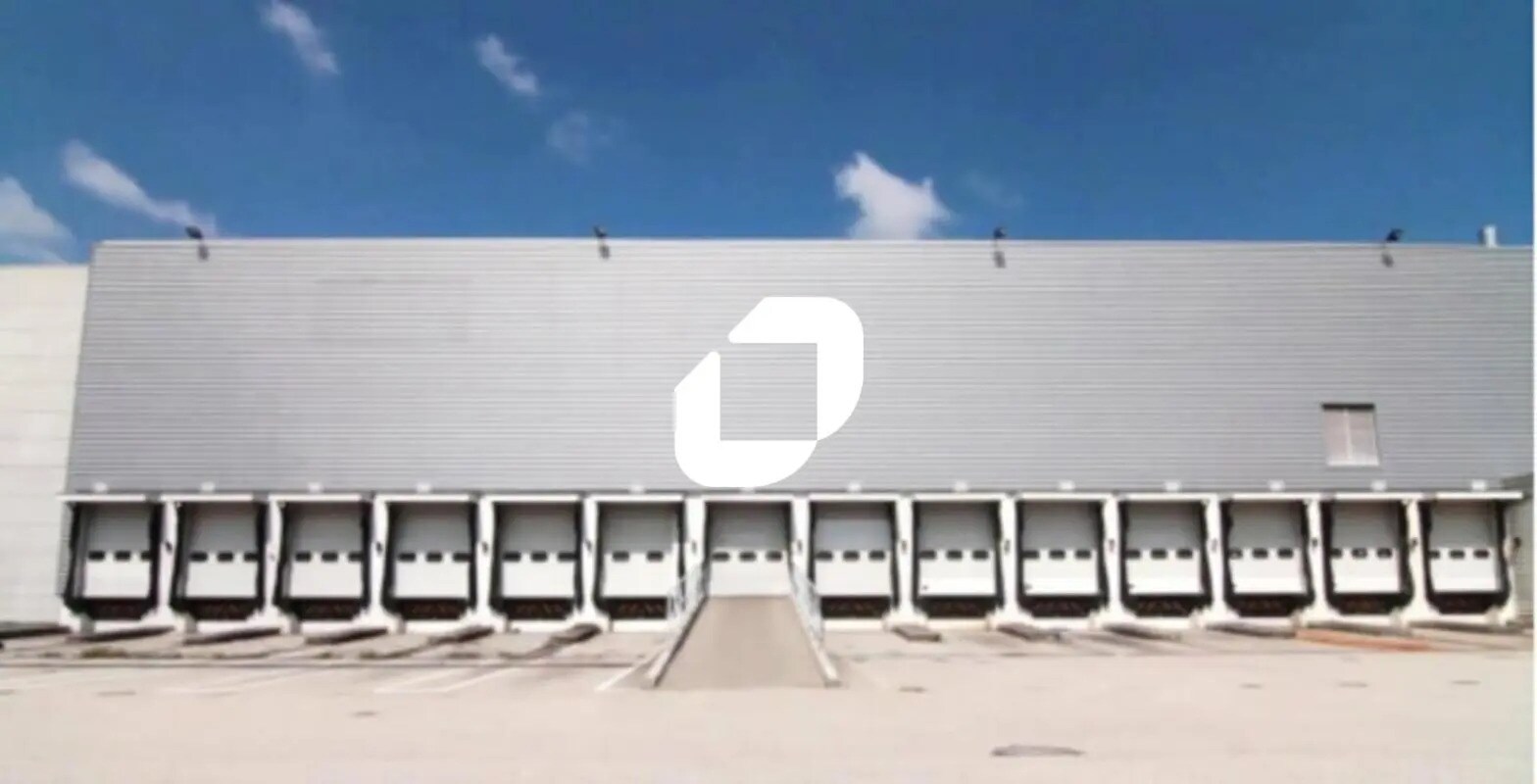 2 Rue Blaise Pascal, Vaulx-Milieu à louer Photo du bâtiment- Image 1 de 15