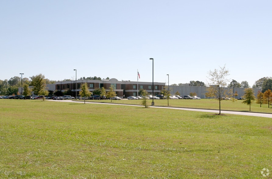 6801 Augusta Rd, Greenville, SC for lease - Building Photo - Image 2 of 45