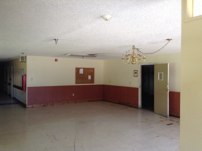 401 W Moss St, Eastland, TX à vendre - Photo intérieure - Image 2 de 9