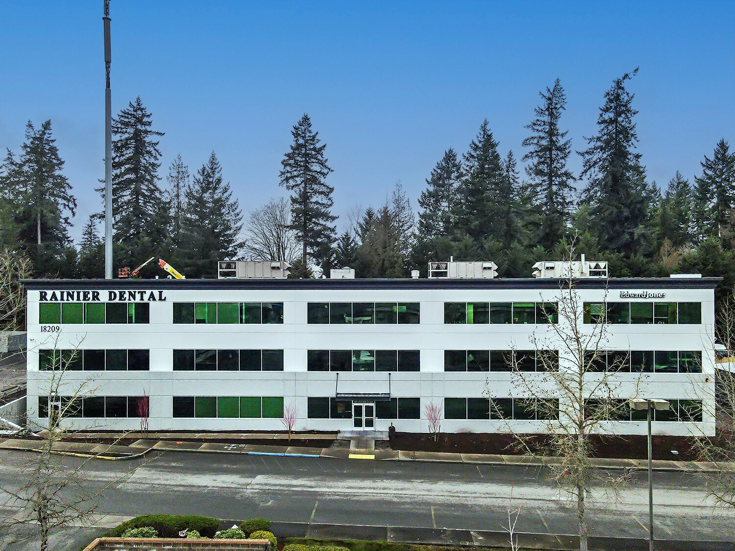 18209 State Highway 410 E, Bonney Lake, WA à louer Photo du bâtiment- Image 1 de 8