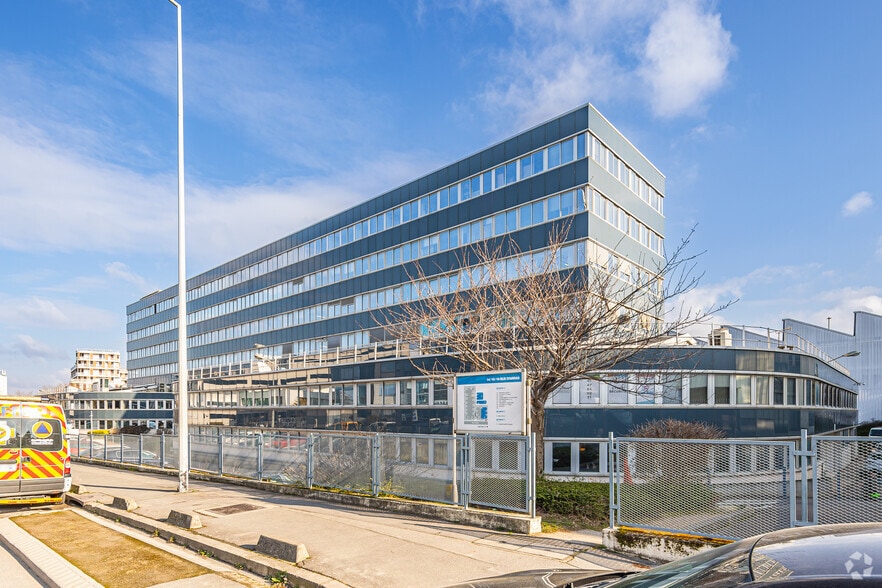 14-22 Rue D'arras, Nanterre à louer - Photo principale - Image 1 de 13