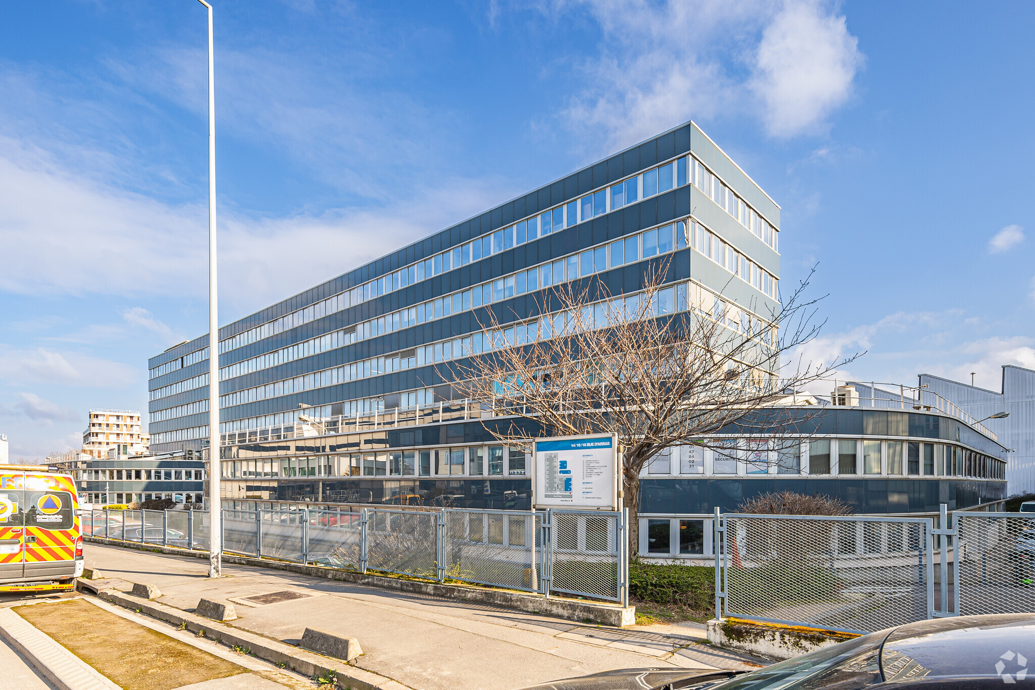 14-22 Rue D'arras, Nanterre for lease Primary Photo- Image 1 of 8