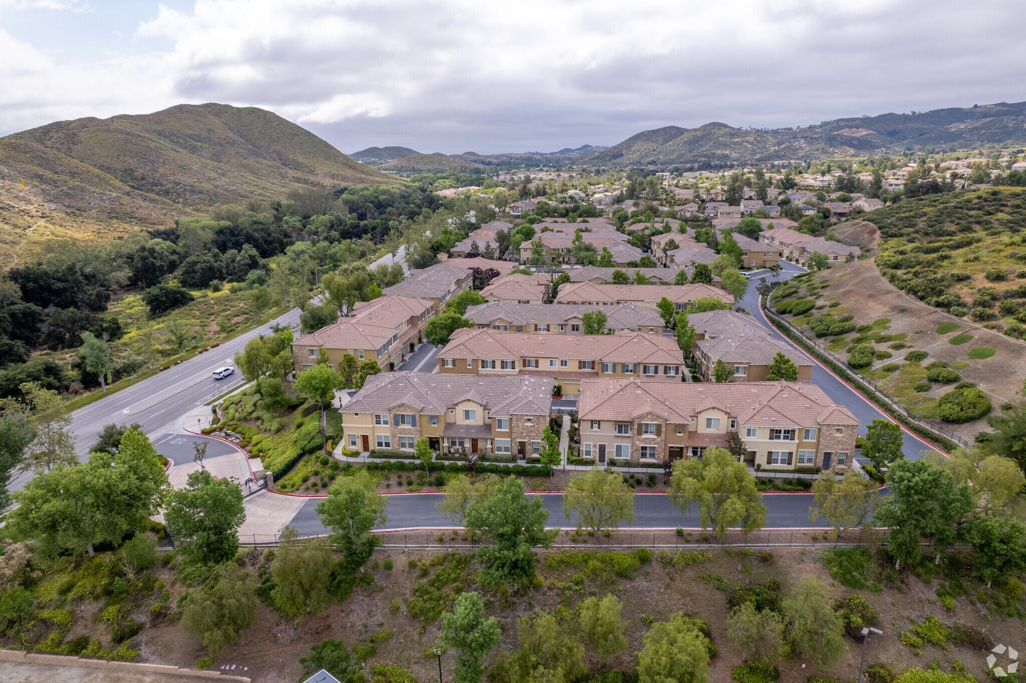 30505 Canyon Hills Rd, Lake Elsinore, CA à vendre Photo du bâtiment- Image 1 de 1