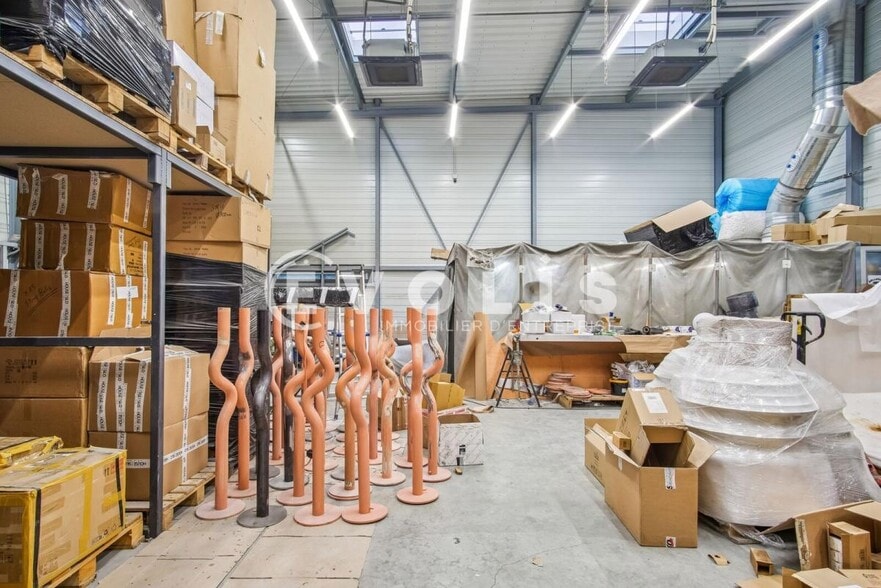 Flex in Bailly-Romainvilliers for sale - Interior Photo - Image 3 of 17