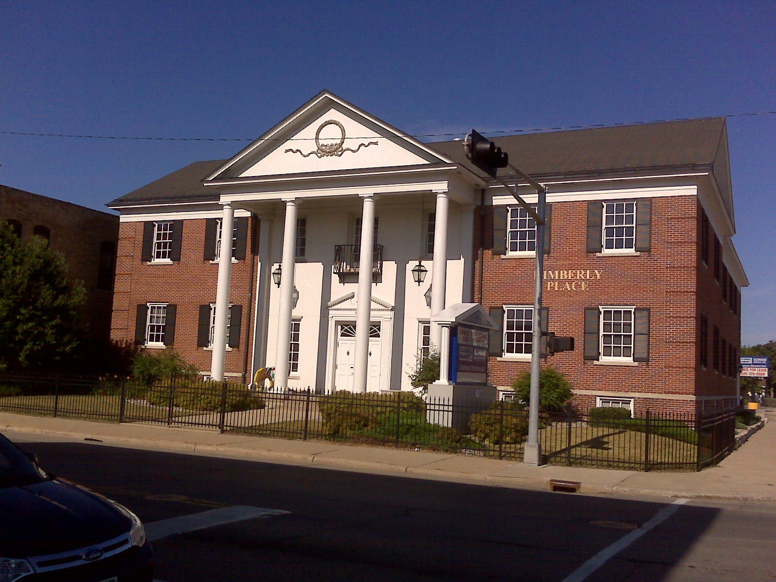 601 Oregon St, Oshkosh, WI for lease Primary Photo- Image 1 of 26