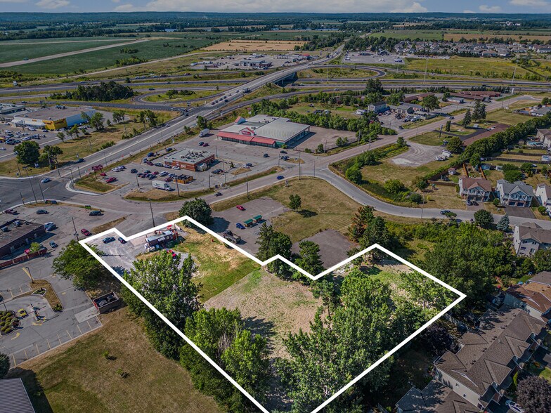 31 Staye Court Dr, Arnprior, ON à vendre - Photo du bâtiment - Image 3 de 12