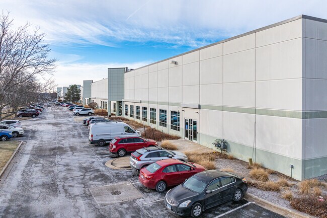 More details for 2012 Corporate Ln, Naperville, IL - Flex for Lease