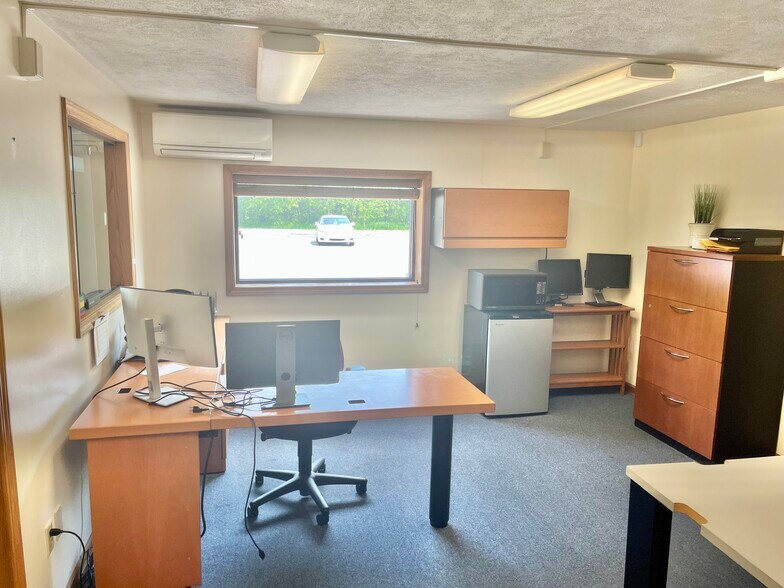 2094 N Boeing Rd, Warsaw, IN à vendre - Photo intérieure - Image 3 de 5