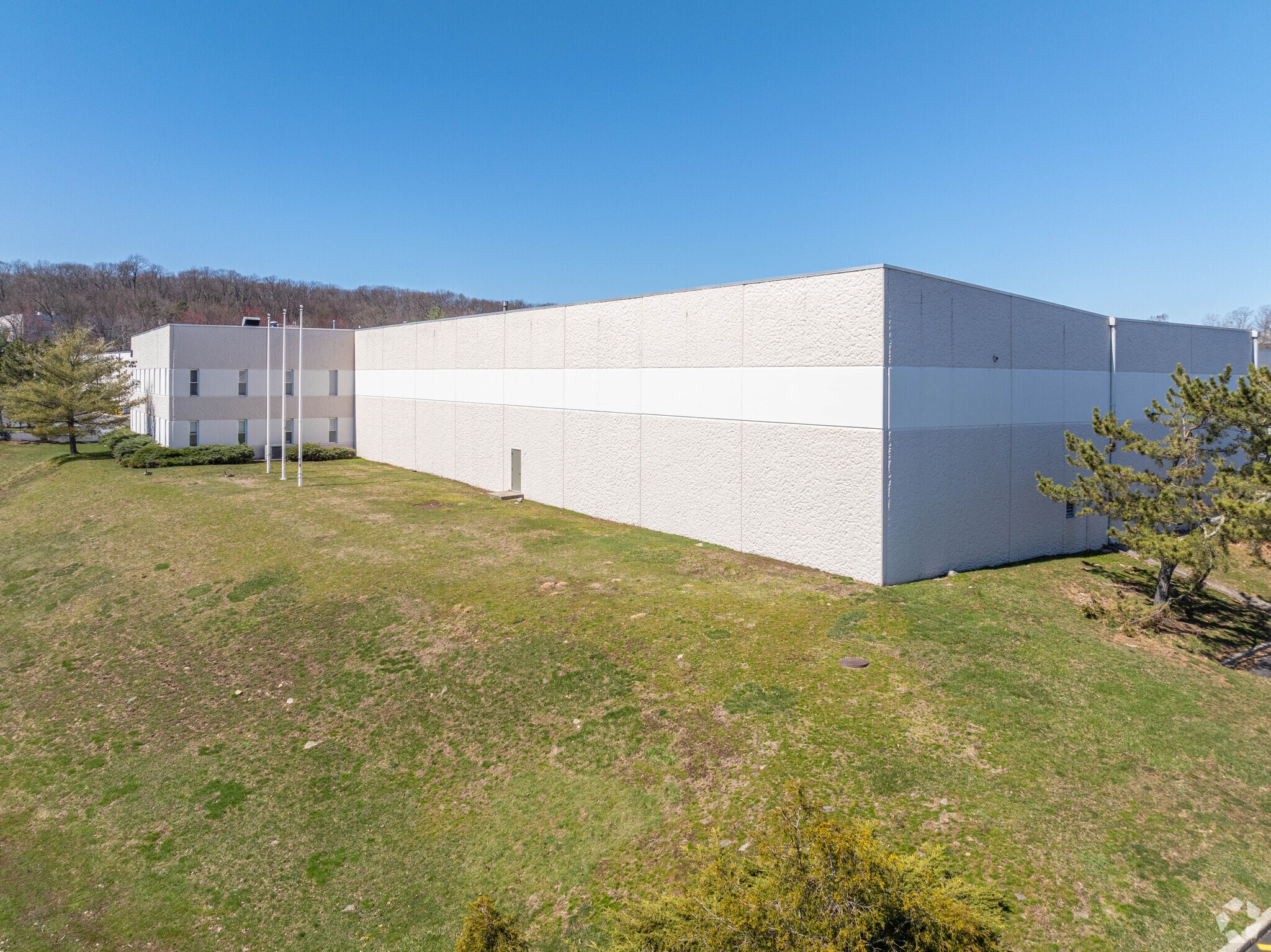 260 Walsh Dr, Parsippany, NJ for lease Primary Photo- Image 1 of 5