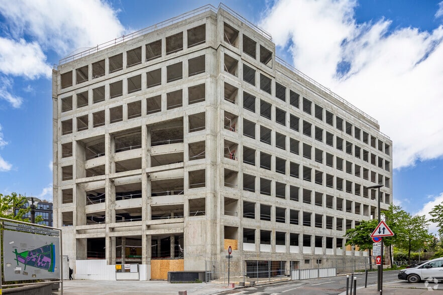 46 Place Abel Gance, Boulogne-Billancourt for lease - Building Photo - Image 2 of 2