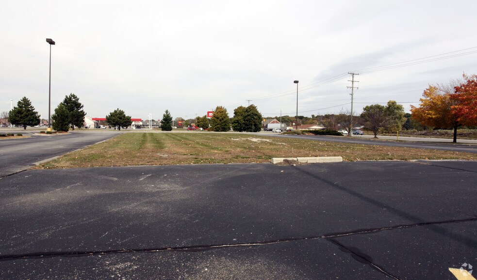 4605 24th Ave, Fort Gratiot, MI à vendre - Photo du bâtiment - Image 3 de 3